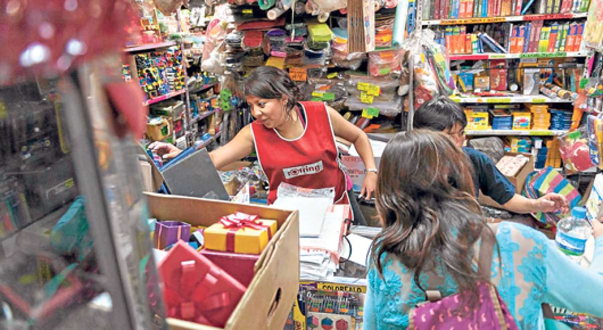 foto: archivo La Intendencia de Pichincha celebr&oacute; que no haya mayores irregularidades en la venta de &uacute;tiles escolares, como sucedi&oacute; el a&ntilde;o pasado. Foto: Archivo/El Tel&eacute;grafo