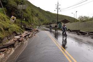 Ba&ntilde;os mantiene el turismo a pesar del temporal