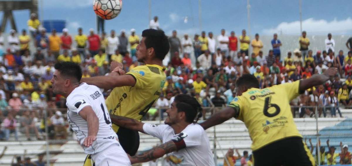 Fuerza Amarilla y Liga empatan 1-1 en el estadio 9 de Mayo