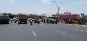 Porpietarios de motos ofrecieron fletes desde $ 0,50. 