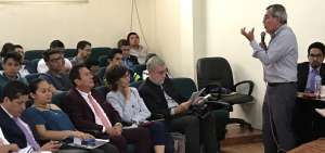 Experto de Unesco dicta charla de formaci&oacute;n en Manta