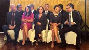 Los diez nuevos funcionarios de Estado. 