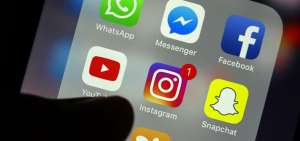  La desinformaci&oacute;n sobre el covid-19 en las redes sociales hace dif&iacute;cil encontrar recursos fiables, asegura especialista en medios de comunicaci&oacute;n.