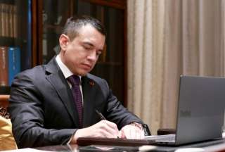Presidente Daniel Noboa oficializó fusiones ministeriales mediante Decreto Ejecutivo No. 60