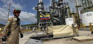 Las autoridades del sector hab&iacute;an anunciado que la detenci&oacute;n programada por 54 d&iacute;as de la Refiner&iacute;a Esmeraldas ser&iacute;a a mediados de agosto.