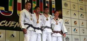En -60 kg, Steven Morocho (2do. izq.)_gan&oacute; oro. Johan Rojas (izq.), Colombia, logr&oacute; plata, y Ren&aacute;n Torres (Brasil) y Christopher Medina (Ecuador), bronce.
