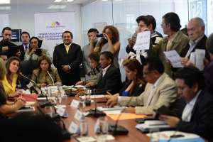Representantes de jubilados participaron de la sesi&oacute;n de la Comisi&oacute;n. Foto: Carina Acosta/ El Tel&eacute;grafo 