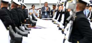 Presidente Moreno insta a las FF.AA. que se sumen al Di&aacute;logo Nacional