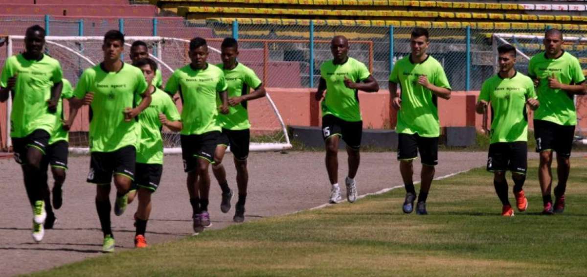 La mayor&iacute;a de los jugadores 'morlacos' han trabajado esta semana en el estadio Alejandro Serrano Aguilar.