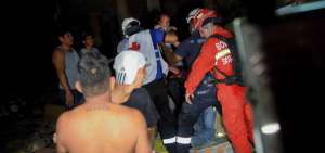 La primera semana fueron d&iacute;as de incansable trabajo para rescatar a las v&iacute;ctimas. Los bomberos cuentan que no dorm&iacute;an y que solo se alimentaban de galletas, at&uacute;n y agua.