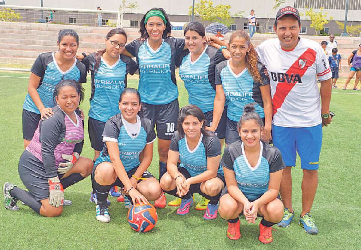 El equipo de periodistas femenino obtuvo el segundo puesto. Foto: Eduardo Escobar