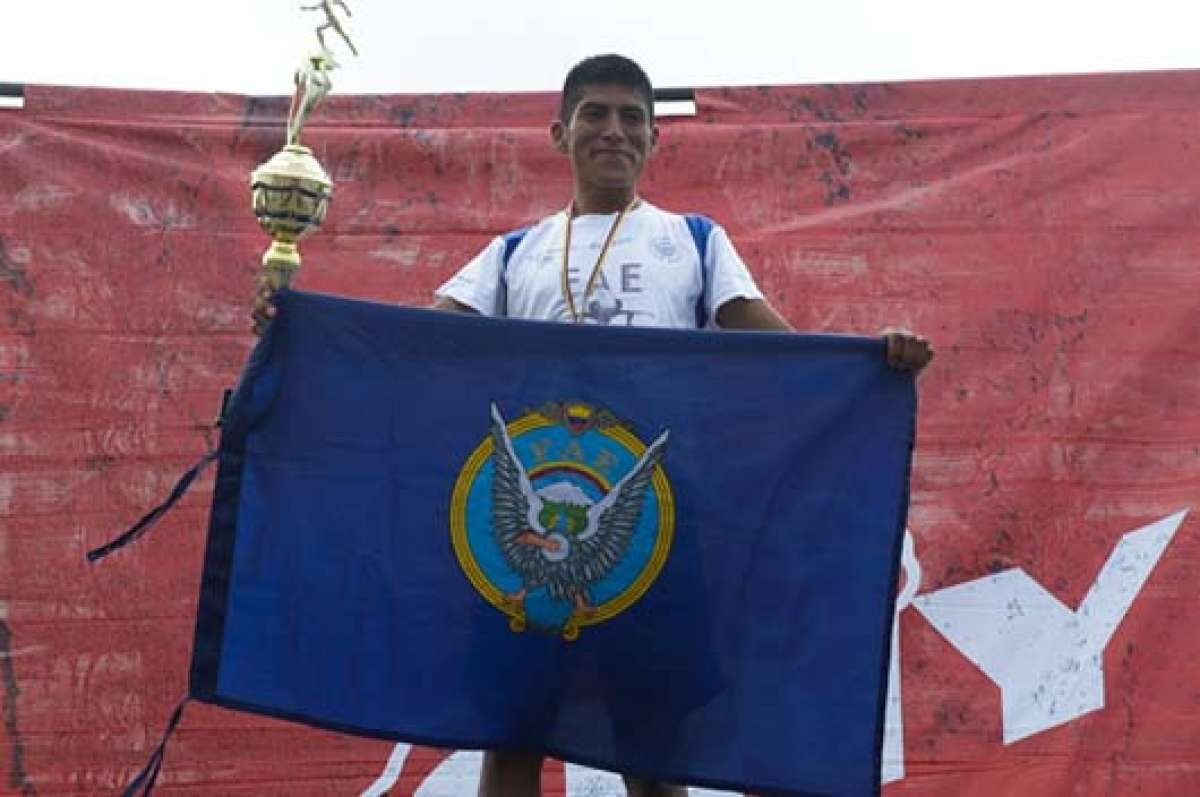 El tungurahuense Jos&eacute; Iza tom&oacute; esta prueba como preparatoria para los 15K en Cuenca. Foto: Carina Acosta |  El Tel&eacute;grafo
