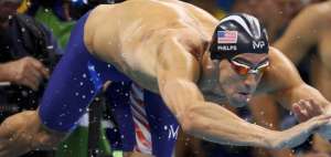 Phelps fue determinante para que su escuadra pudiese vencer a Francia en los relevos.