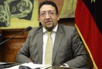 Virgilio Saquicela interpuso una denuncia por supuesto hackeo al sistema de votación de la Asamblea Nacional