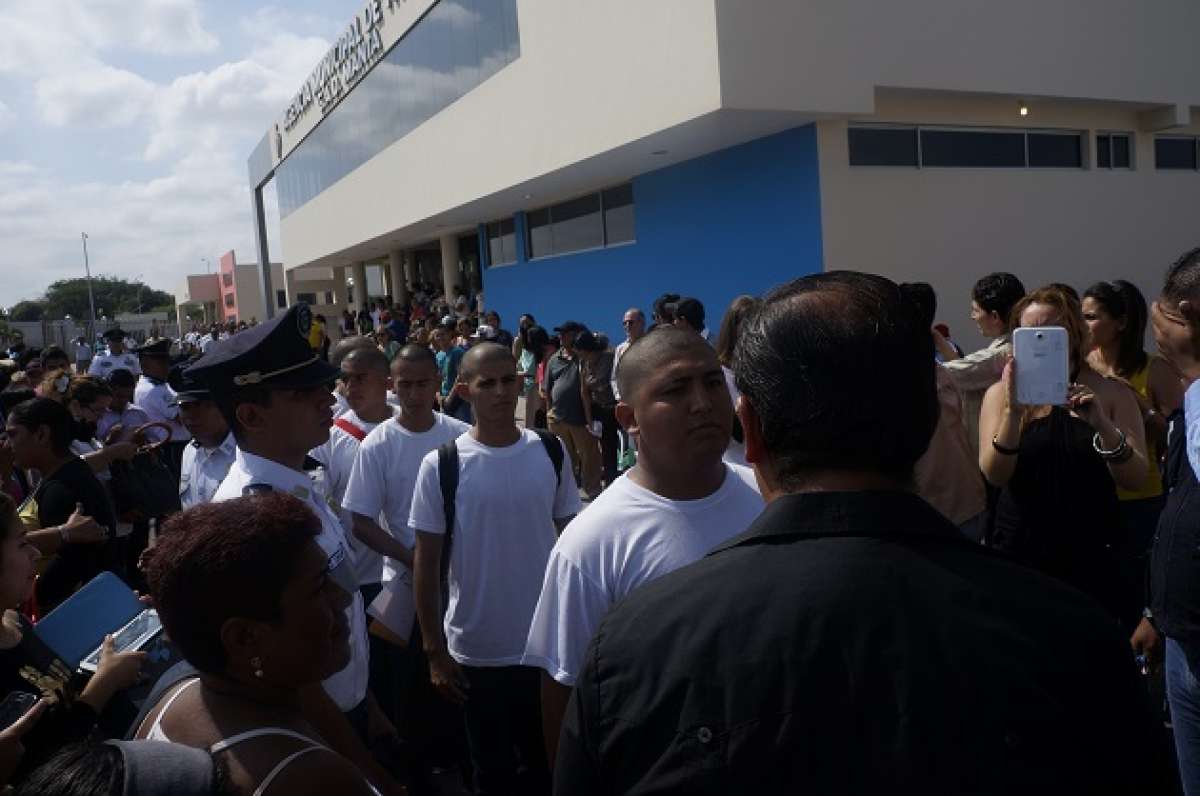 Postulantes a agentes de tr&aacute;nsito de Manta inician  preparaci&oacute;n  