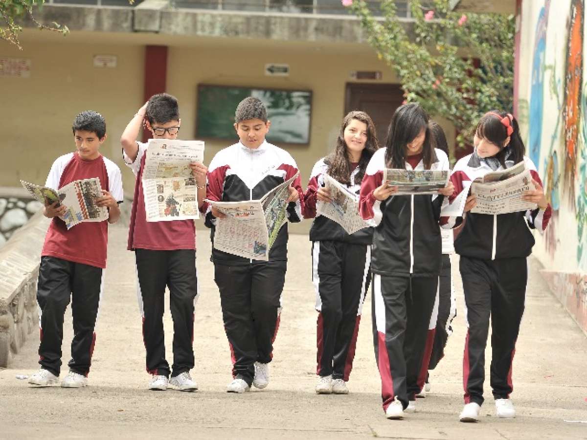 En el colegio Manuel J. Calle, ubicado en Cuenca, aproximadamente 70 j&oacute;venes se interesaron por los talleres de periodismo que dictar&aacute; EL TEL&Eacute;GRAFO. Foto: Jos&eacute; Luis Llivisaca / El Tel&eacute;grafo.