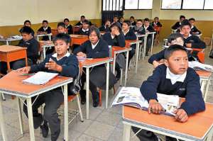 Los alumnos de diferentes cursos mostrar&aacute;n sus  habilidades en el circo del colegio. Foto: Jos&eacute; Luis LLivisaca