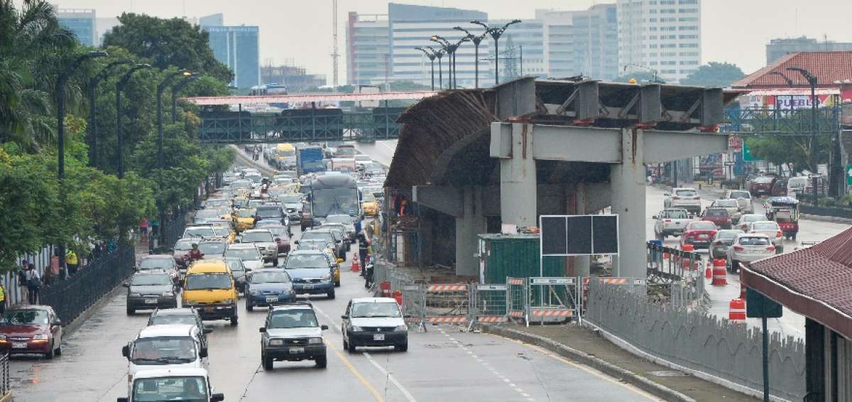 El servicio de la Metrov&iacute;a no ser&aacute; desviado hacia calles alternas mientras dure la &uacute;ltima fase de los trabajos del puente a desnivel.