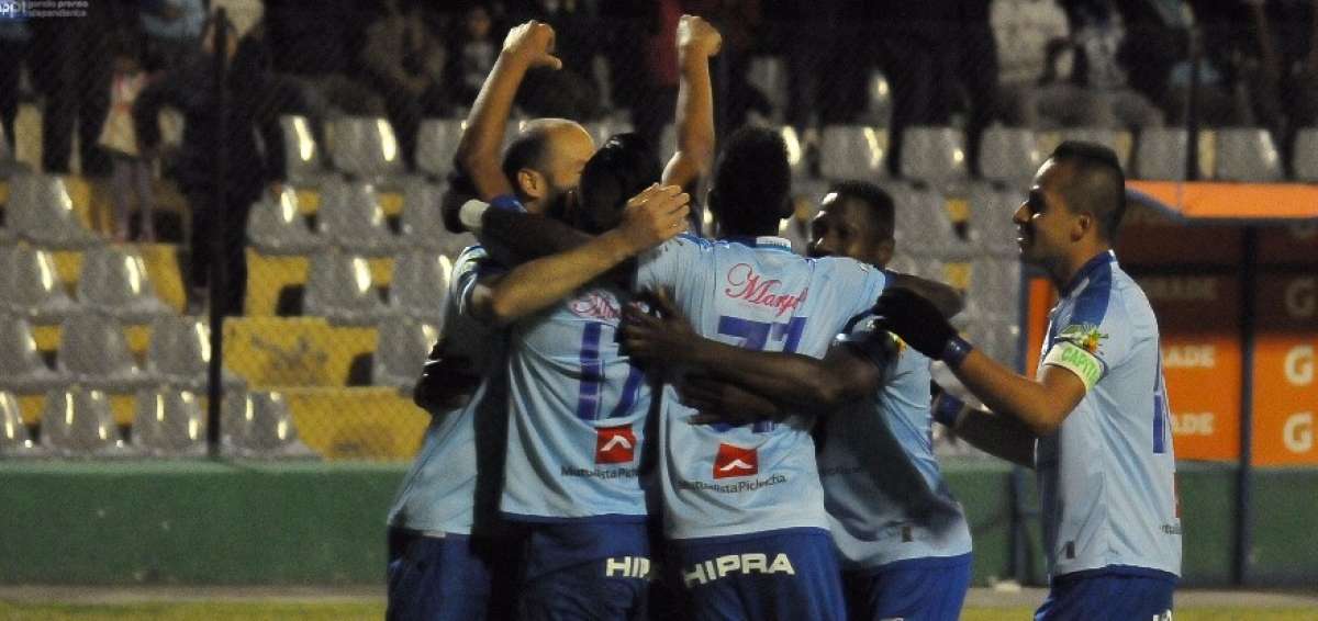 Macar&aacute; pulveriza a Clan Juvenil con escandalosa goleada