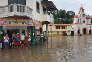 Conoce las resoluciones del COE Nacional debido a las fuertes lluvias