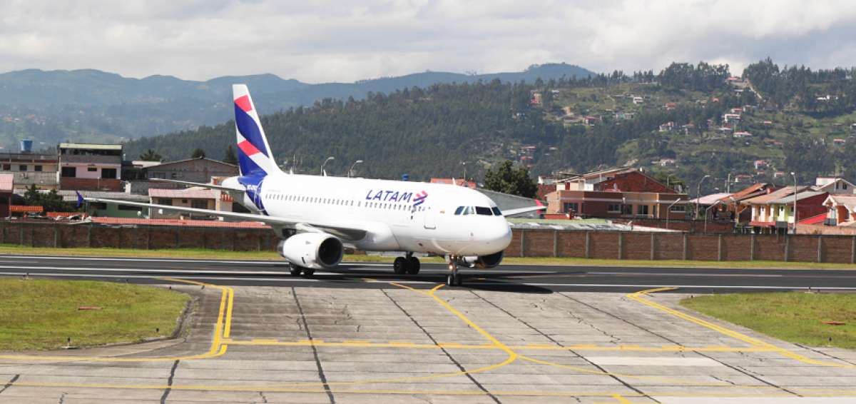 En la actualidad, la terminal a&eacute;rea no est&aacute; disponible para operar cuando la pista est&eacute; mojada. Esta disposici&oacute;n se tom&oacute; luego de que un avi&oacute;n perdi&oacute; pista.