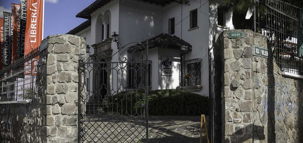 El inmueble patrimonial fue comprado por el Estado a propietarios particulares en 2004. Era la residencia del expresidente Galo Plaza Lasso (1906-1987)
