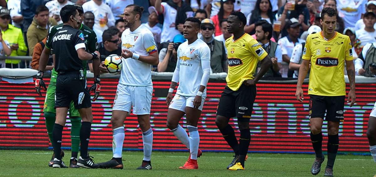 Liga de Quito venci&oacute; 2-1 a Barcelona en el &uacute;ltimo partido, jugado el pasado 29 de abril en el estadio Casa Blanca.