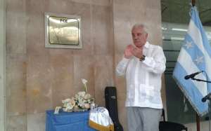 El Fiscal General devel&oacute; una placa en homenaje a las v&iacute;ctimas del caso Gonz&aacute;lez y otros Foto: Fiscal&iacute;a 