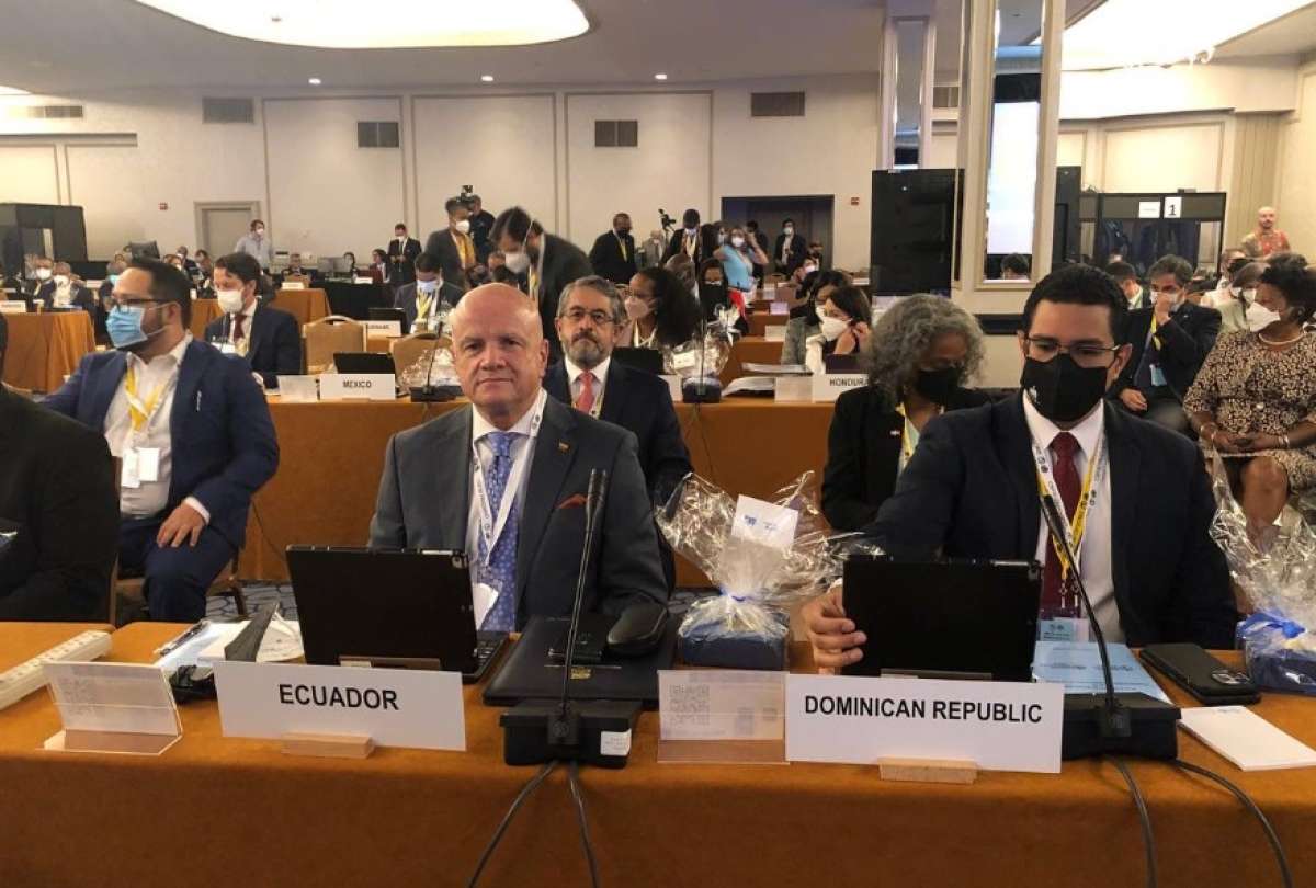 La delegación ecuatoriana cumplió agenda de trabajo en Washington a propósito de la 30ª Conferencia Sanitaria Panamericana.