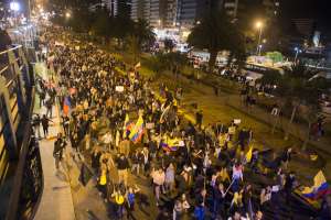 Con alegr&iacute;a y m&uacute;sica se realizan la vigilia de PAIS en la Tribuna de Los Shyris. Foto: Daniel Molineros/ EL TEL&Eacute;GRAFO