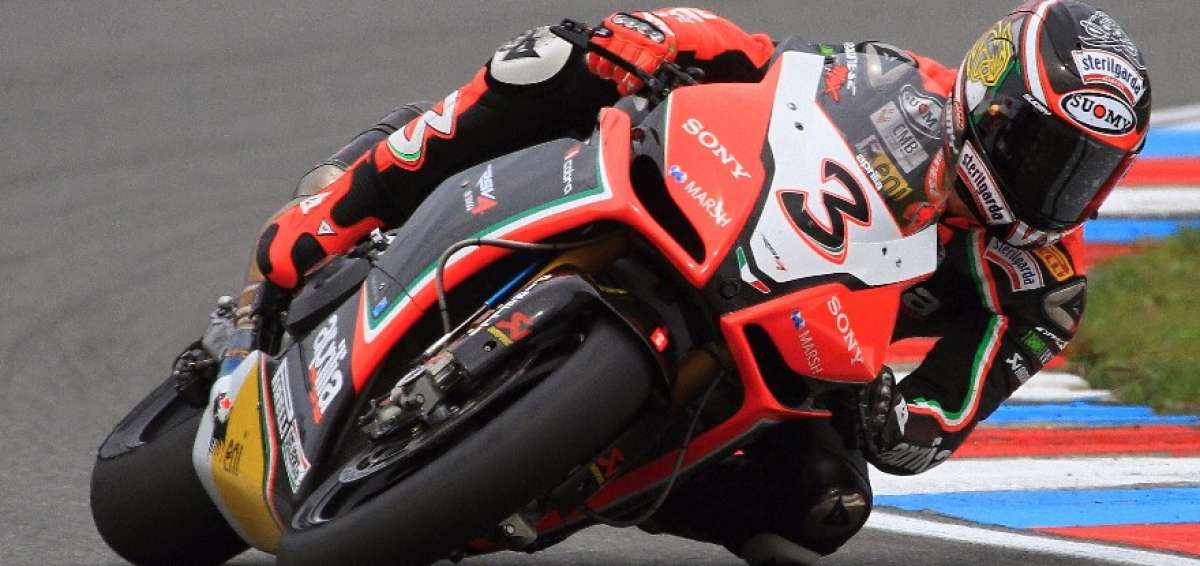 Max Biaggi, hospitalizado tras sufrir un accidente