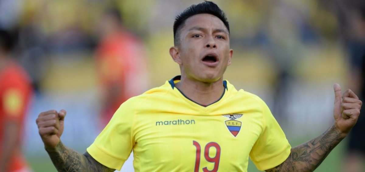 Im&aacute;genes del partido entre Ecuador y Chile en el Atahualpa