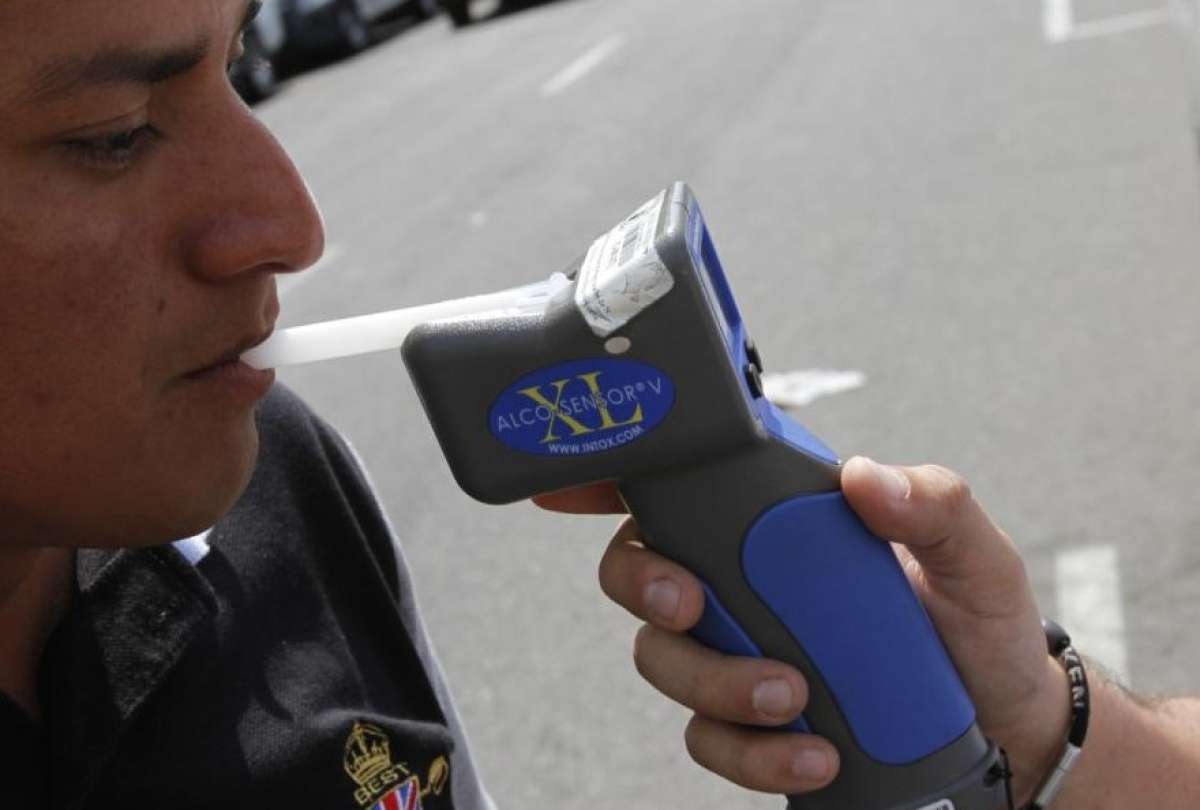 632 personas fueron detenidas por conducir en estado elítico en Quito.