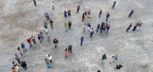 Varios edificios en la capital fueron evacuados tras el sismo registrado a las 08:36.