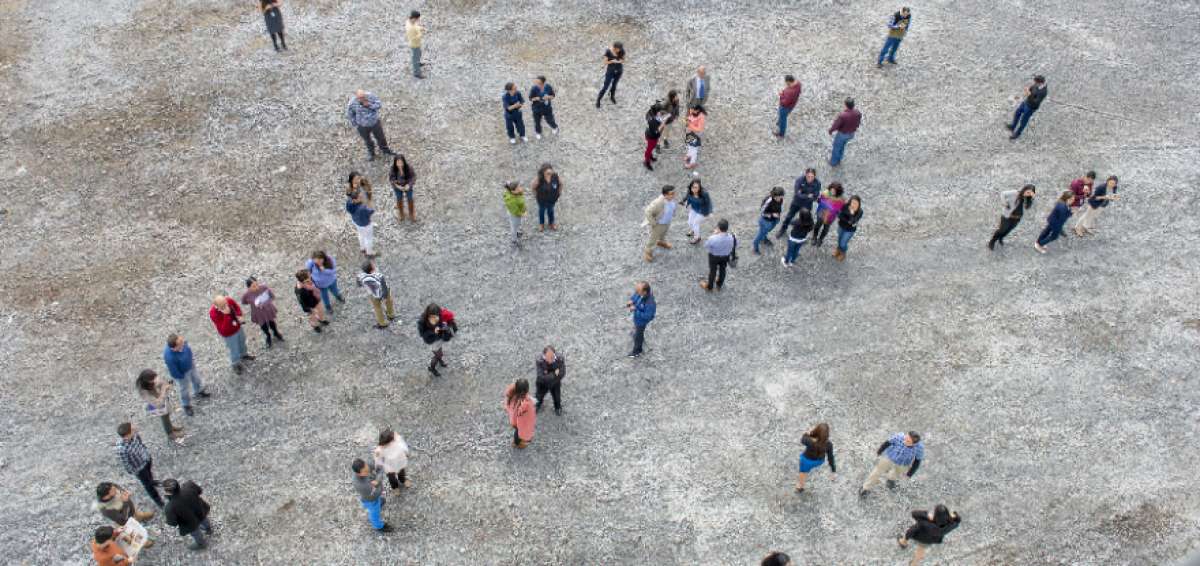 Varios edificios en la capital fueron evacuados tras el sismo registrado a las 08:36.