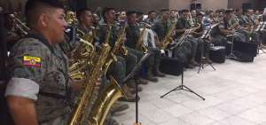 El lugar en donde ensaya la Banda Blanca es en el Cuerpo de Infanter&iacute;a de Marina de la Base San Eduardo. Ah&iacute; perfeccionan cada unos de los ritmos.