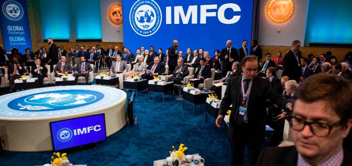 Cumbre econ&oacute;mica discute sobre proteccionismo, pero evita mencionarlo