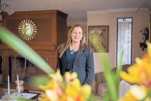 Elaine Souza tiene 45 a&ntilde;os y es presidenta de la Asociaci&oacute;n de Brasile&ntilde;os en Quito desde hace 2 a&ntilde;os. Vive en la ciudad desde 2005. Lleg&oacute; al pa&iacute;s junto con su esposo ecuatoriano. Foto: Fernando Sandoval.