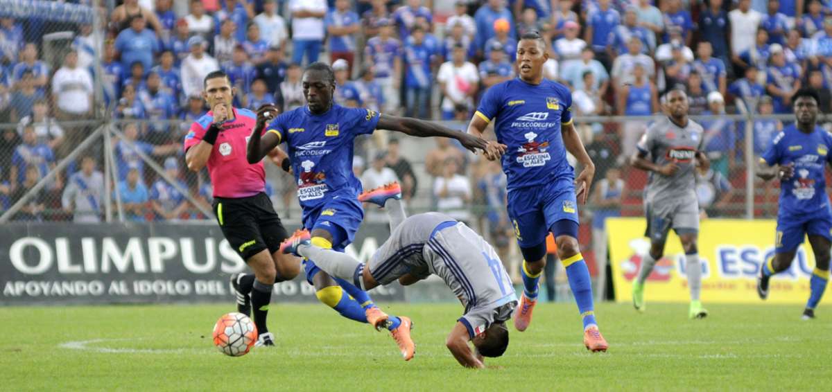 Definidos los precios de las entradas para el partido Delf&iacute;n vs. Emelec