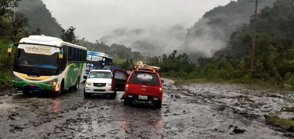 Varias v&iacute;as del Ecuador se encuentran inhabilitadas