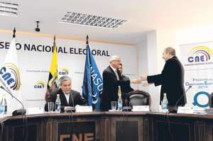 Los observadores destacaron los avances en cuanto al proceso de voto  en casa a personas con discapacidad. Foto: John Guevara/ El Tel&eacute;grafo