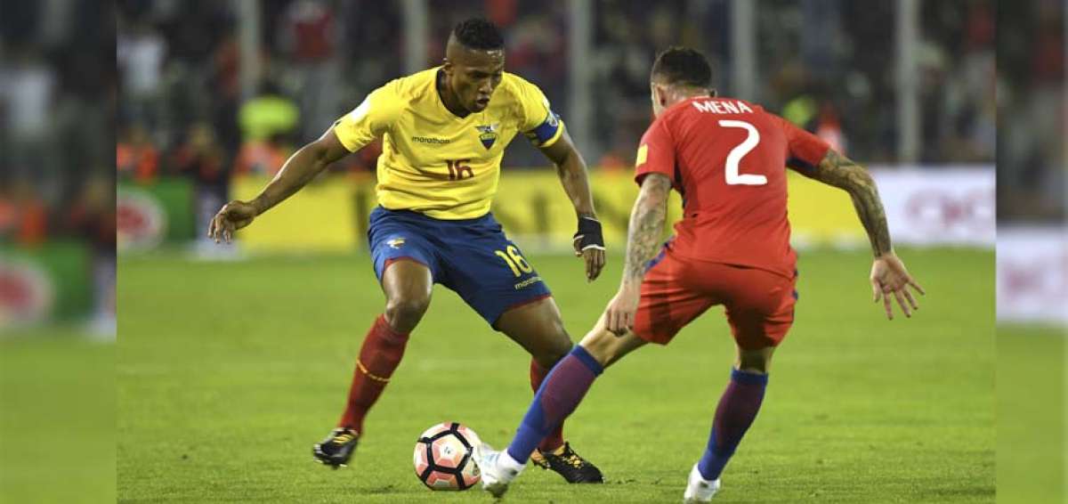 Valencia durante el partido ante Chile. 