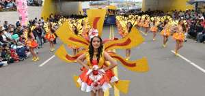 Miles de espectadores disfrutaron el Desfile de la Confraternidad en Ambato