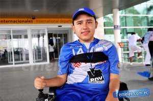 Angelito, como era conocido &Aacute;ngel, no se perd&iacute;a ning&uacute;n partido de Emelec. Foto: Tomada de www.emelec.com.ec