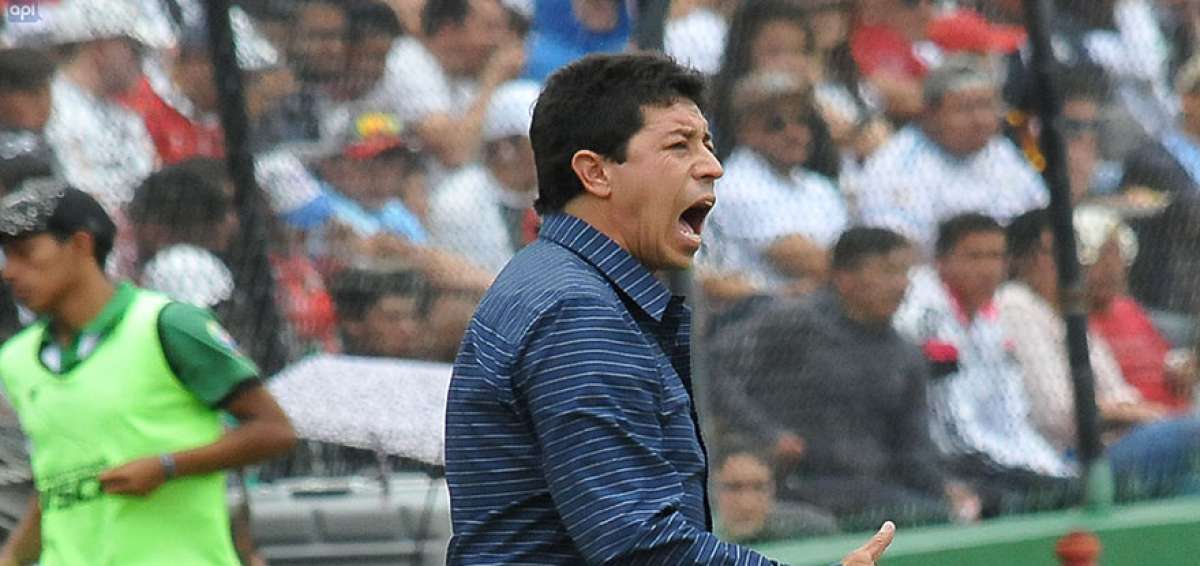 Macar&aacute; necesita vencer a U. Cat&oacute;lica para no alejarse    de la Libertadores