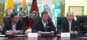 El ministro del Interior, C&eacute;sar Navas, presidi&oacute; la rueda de prensa para dar a conocer detalles del atentado en San Lorenzo.