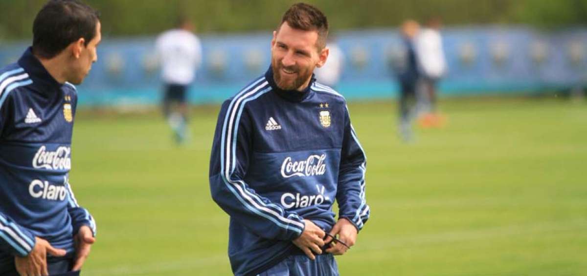 Ya con Messi, Argentina calienta motores pensando en choque clave con Per&uacute;