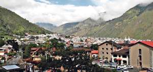 Ba&ntilde;os es un lugar en donde se mezclan tradiciones ind&iacute;genas y costumbres modernas de residentes y viajeros.