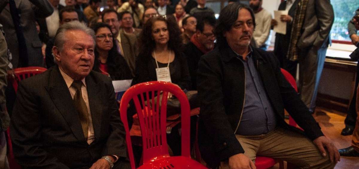 Sim&oacute;n Zavala Guzm&aacute;n (i) junto con Francisco Ord&oacute;&ntilde;ez Andrade, ganador de las elecciones en Pichincha.