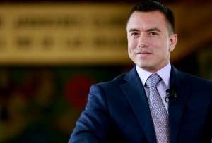 El presidente Daniel Noboa insistió en que el combate al crimen organizado requiere respaldo internacional y medidas fiscales para desarticular su financiamiento.